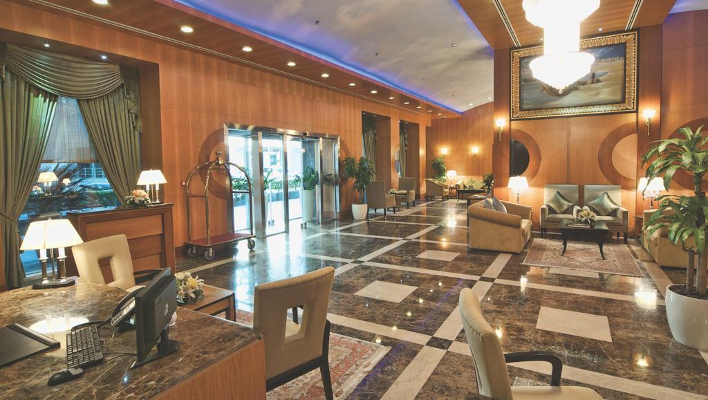 Wiseman Grand Hotel Doha Exterior photo Lobby
